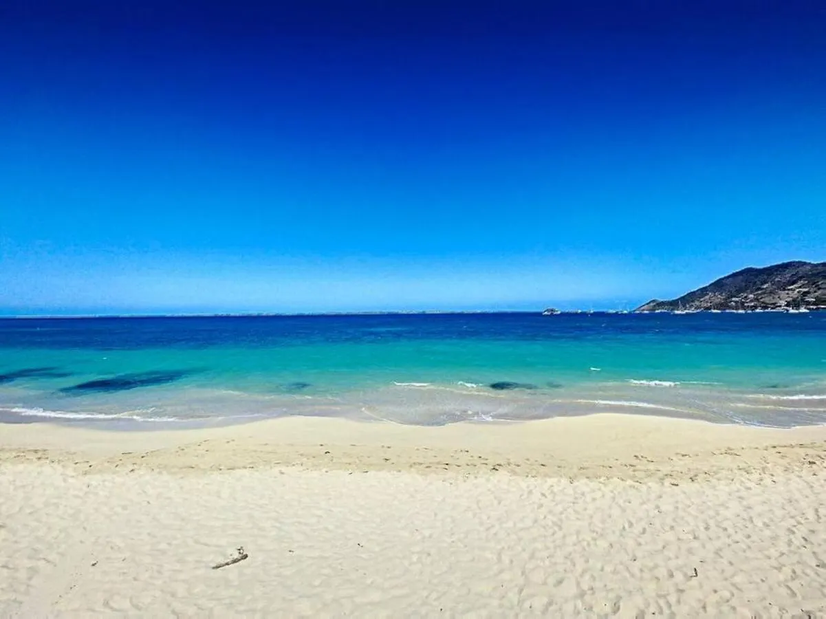 Hébergement de vacances Paradis Caraibes 1, Feet In The Water In Grand-Case Saint-Martin